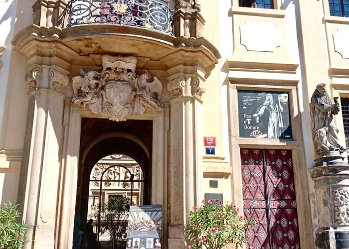 Centrum Hradcany Lägenhet *